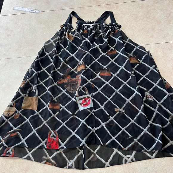 Rachel Ray V Neck Black Sleeveless Fence With Locks Sheer Top - Picture 5 of 9